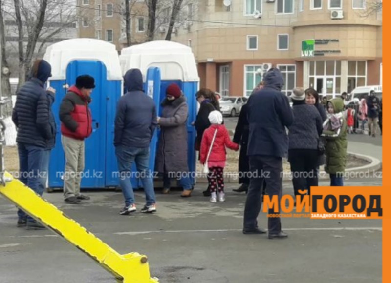 Владельцы турфирм в Атырау пожаловались на нехватку общественных туалетов (видео)