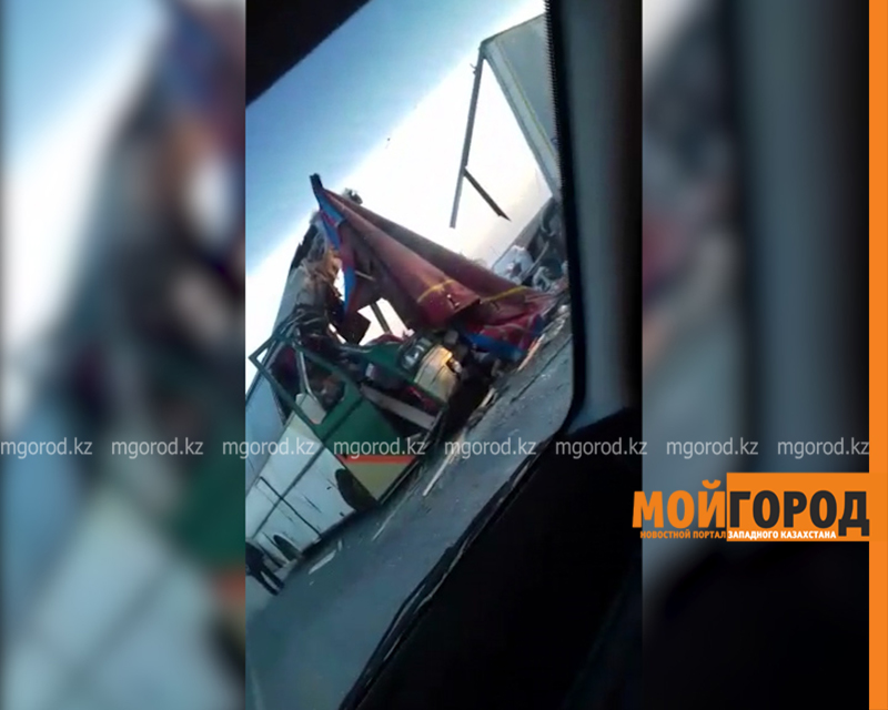 Два гражданина Узбекистана погибли в ДТП на трассе ЗКО (фото, видео)