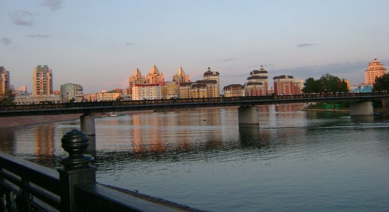Атырау подарит ко Дню Астаны пешеходный мост