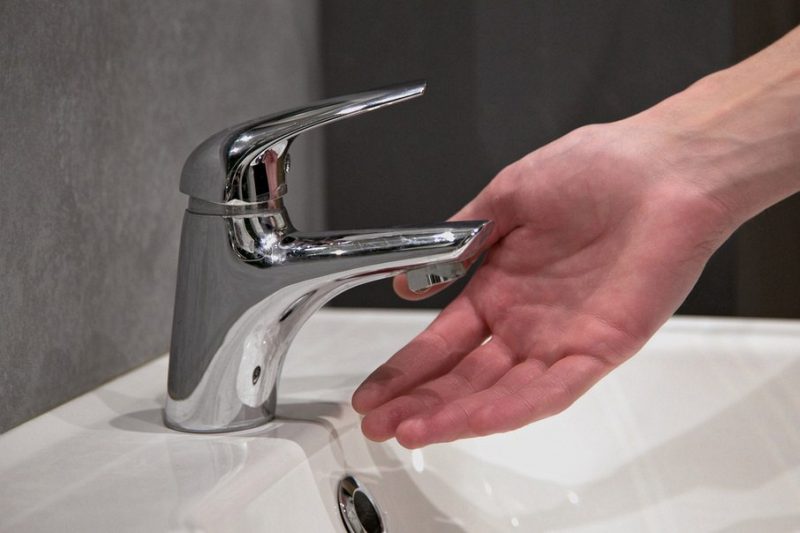 В Атырау отключат холодную воду