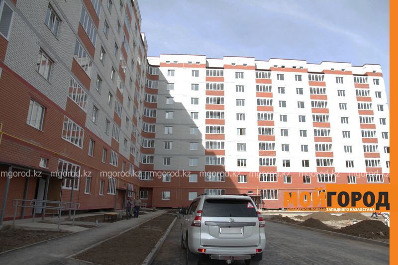 Жителям новостройки в Уральске объяснили, почему они полгода живут без газа