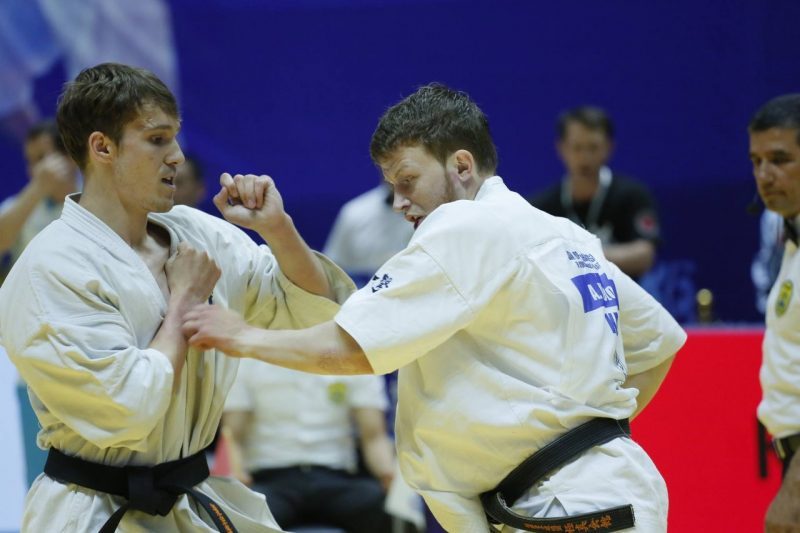 6 медалей привезли домой атырауские каратисты с чемпионата Азии