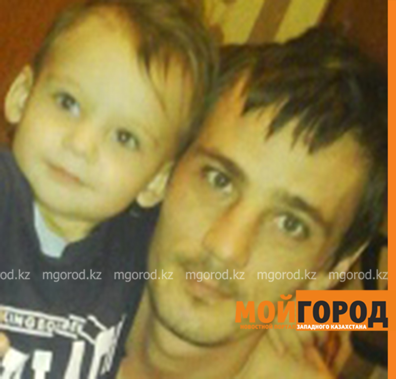 Семью мужчины, погибшего вместе с ребенком в септике Уральска, выселяют из общежития (фото, видео)