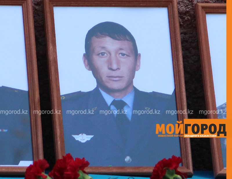 Путевку в санаторий подарили матери военнослужащего, погибшего в теракте в Актобе