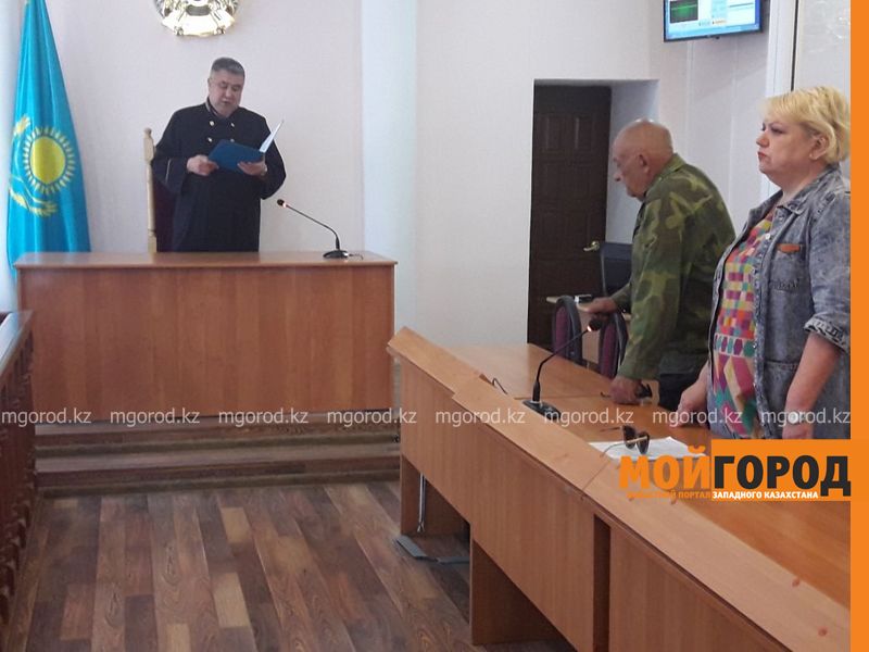 В Уральске мужчина нанес женщине 8 ударов молотком