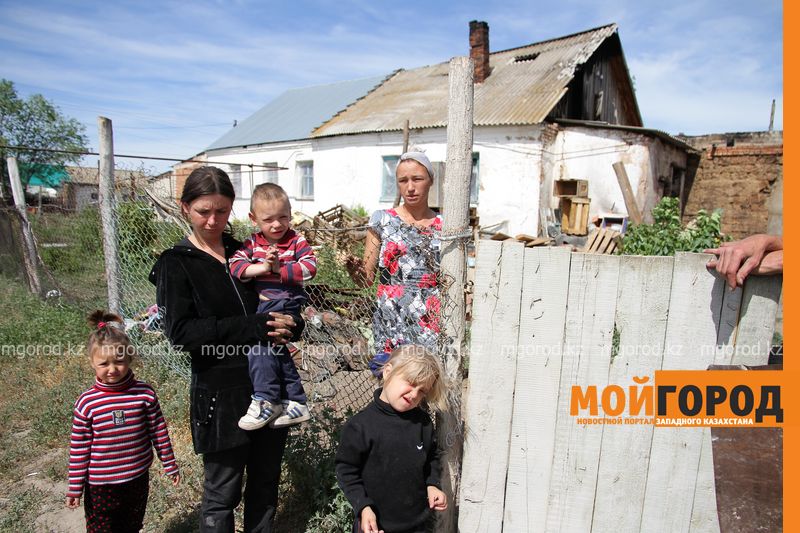 Пожар оставил семью без вещей и крова в Уральске