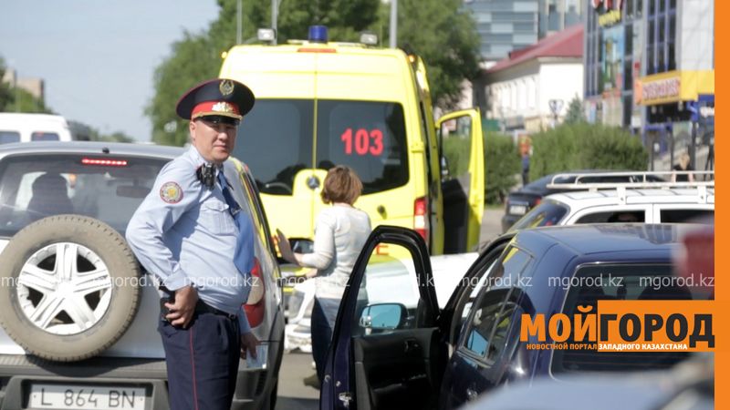 В Уральске водители отказываются пропускать кареты скорой помощи