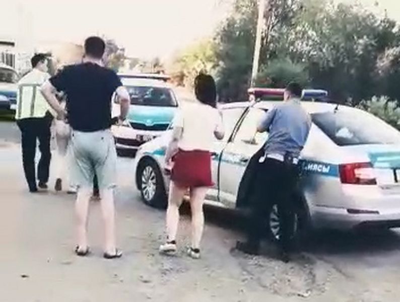 Массовая драка девушек произошла в Уральске (фото, видео)