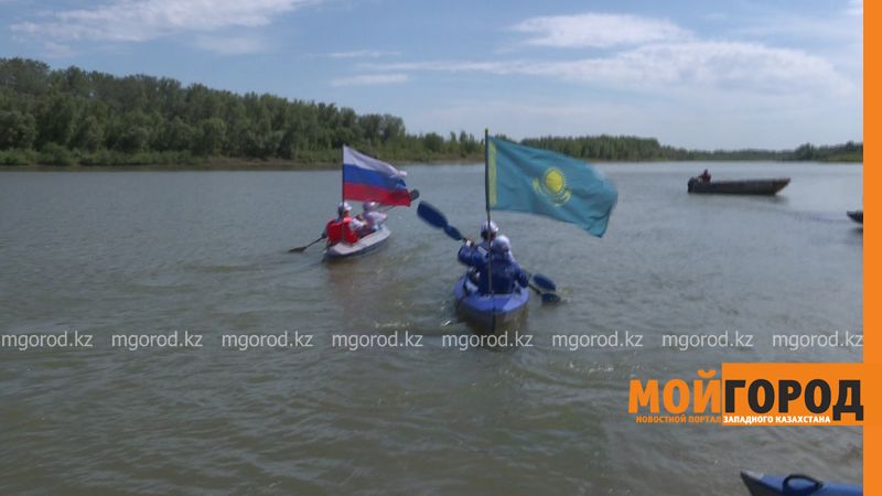 В ЗКО открыли памятный знак в честь учреждения Дня Урала