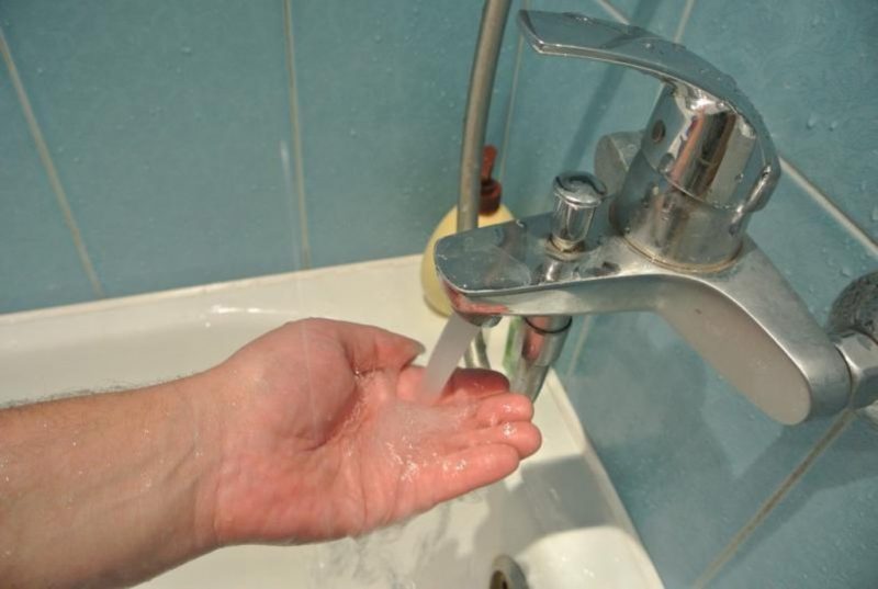 Свыше 10 миллионов тенге задолжали жители Атырау за воду