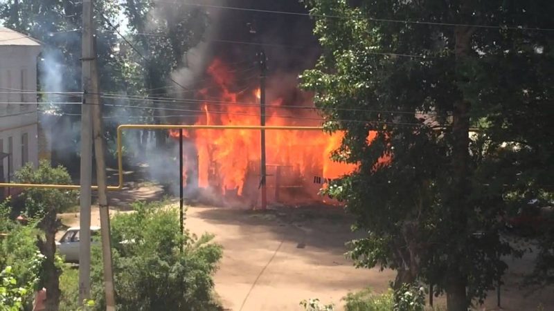 Молодой мужчина получил ожоги при пожаре в Атырау