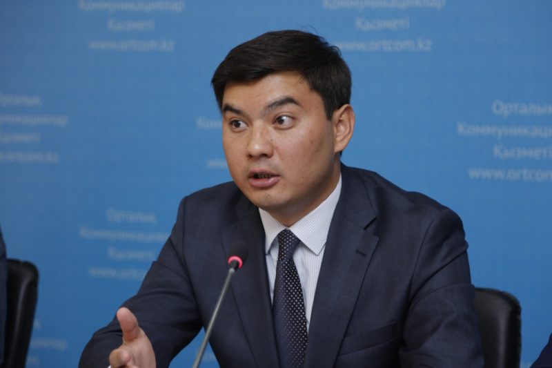 В аэропорту и на вокзале в Атырау внедрят умную систему парковки