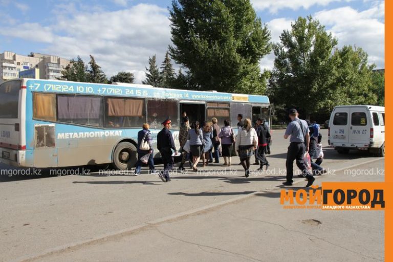 Если кондуктор не принимает оплату картой, то поездка для вас будет бесплатной - ЖКХ Уральска