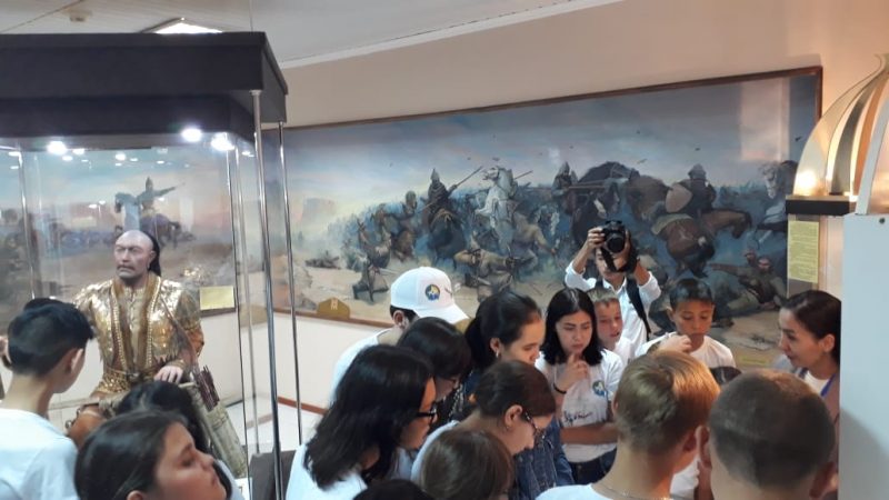 65 школьников из Павлодара побывали на экскурсиях в Атырауской области