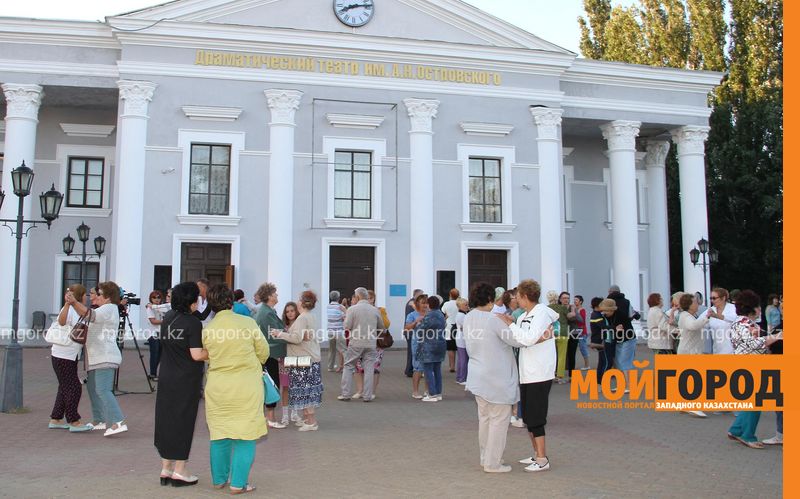 На Арбате в Уральске снова начнутся танцы для пожилых людей