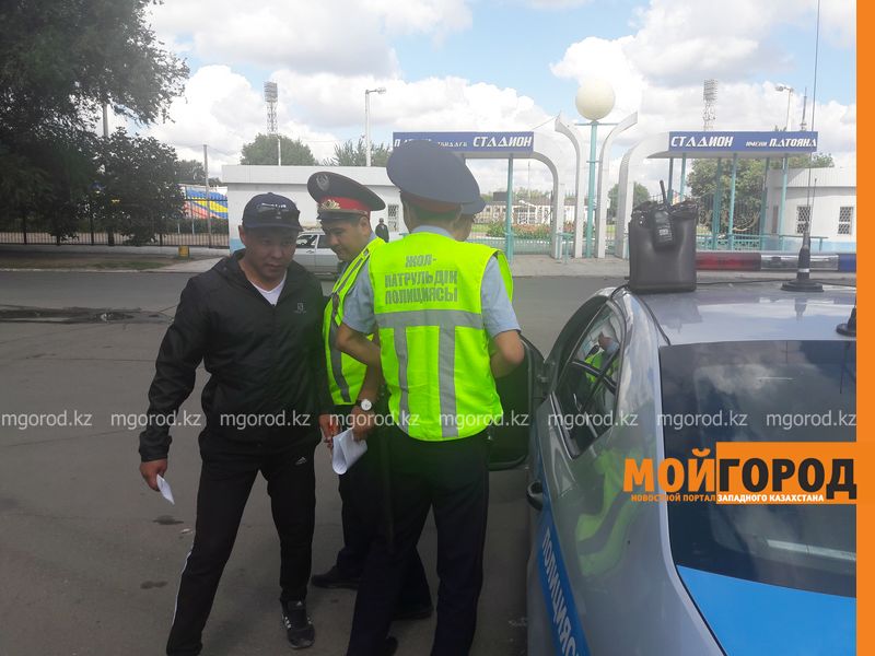 В Уральске начали штрафовать таксистов-нелегалов