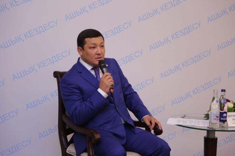Аким Атырау призвал предпринимателей внести вклад в развитие и процветание города