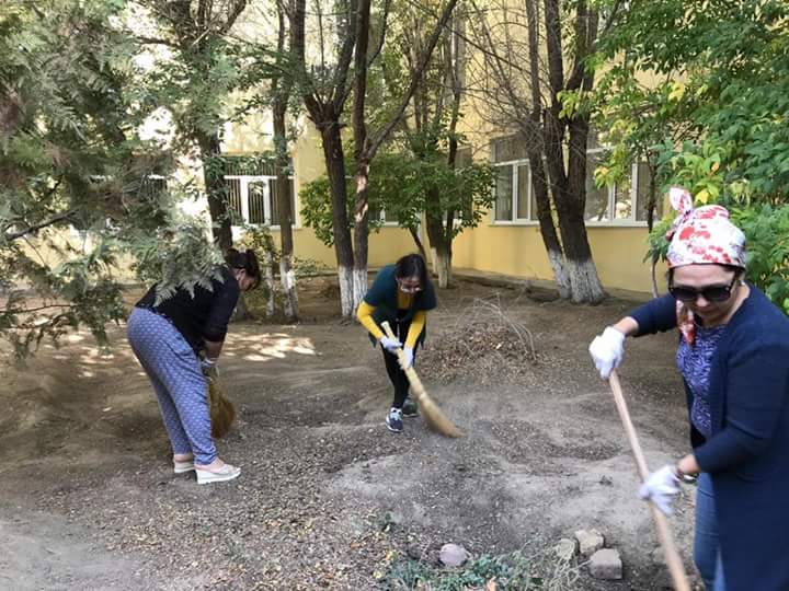 7 тысяч горожан вышли на городской субботник в Атырау