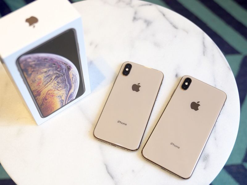 За сколько дней казахстанцы могут заработать на новый iPhone Xs