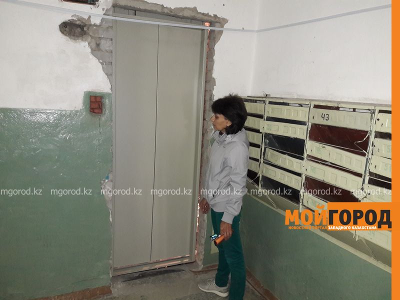В Уральске устанавливают новые лифты