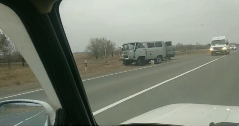 Машина скорой помощи столкнулась с «Газелью» в ЗКО (видео)