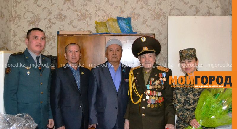 104-летний ветеран из ЗКО сыграл на аккордеоне и спел гостям «Катюшу»