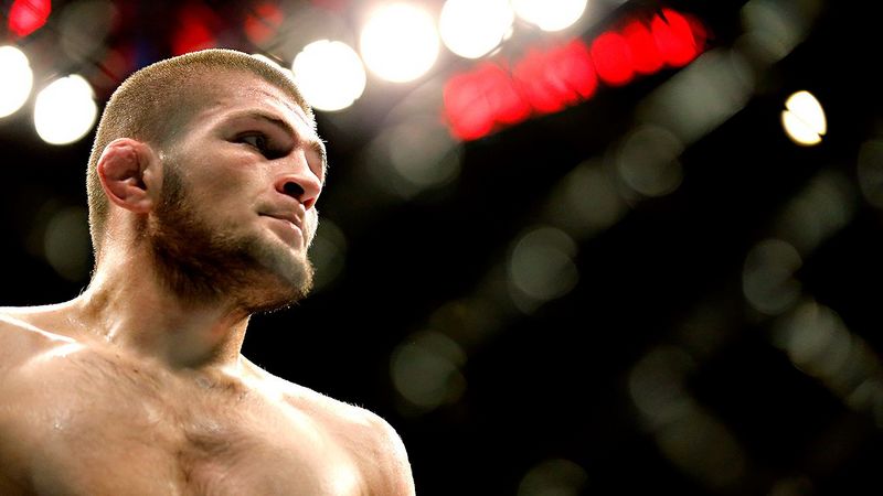 Хабиб Нурмагомедов болевым приемом победил Конора МакГрегора на турнире UFC 229