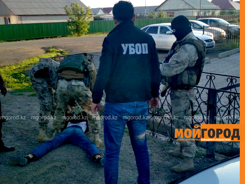 За вымогательство 200 тысяч тенге задержан житель ЗКО