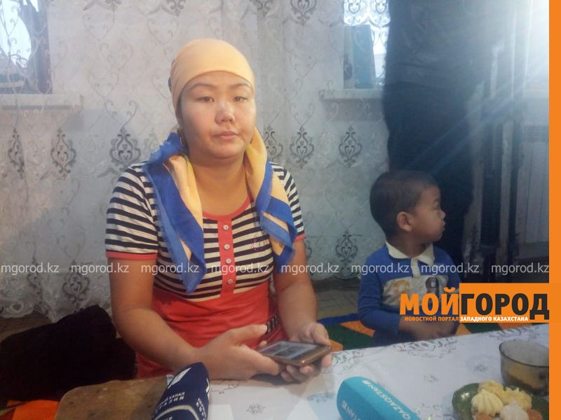 В Актобе родные братья девочки, которая скончалась, не дождавшись скорой помощи, попали в больницу