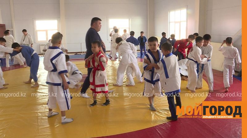 В Бурлинском районе ЗКО открылся физкультурно-оздоровительный комплекс