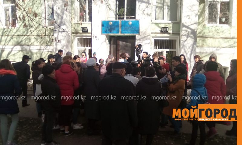 Жители Актобе выступают против передачи в частные руки Дворца школьников