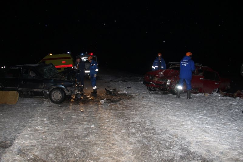 Зажатого во время ДТП водителя автомобиля пришлось вызволять спасателям в ЗКО
