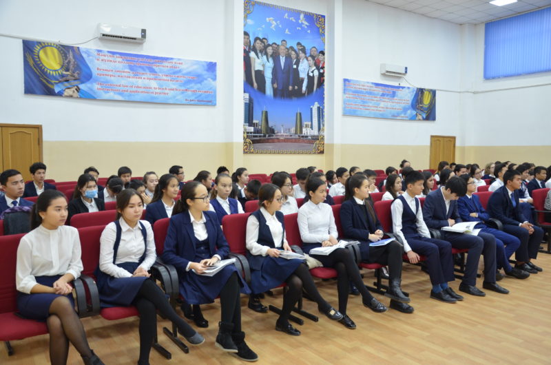 Основы предпринимательства и бизнеса преподают старшеклассникам Атырау