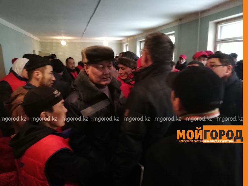 Водители пассажирских автобусов устроили забастовку