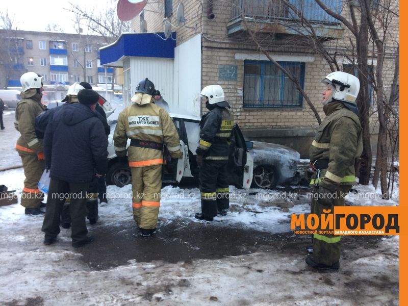 Троих детей спасли при пожаре в Атырау
