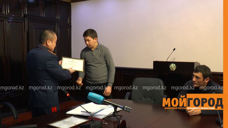 Владельцу вернули 1,1 млн тенге, забытые в такси