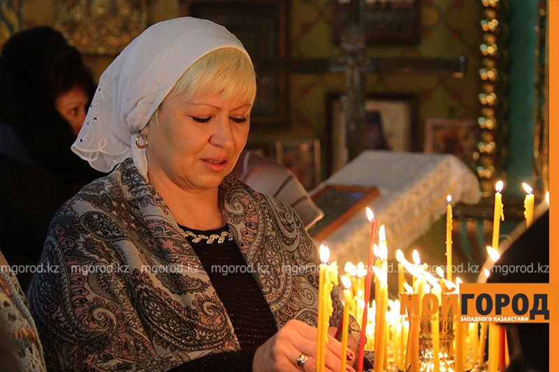 Православные христиане Уральска отмечают Рождество