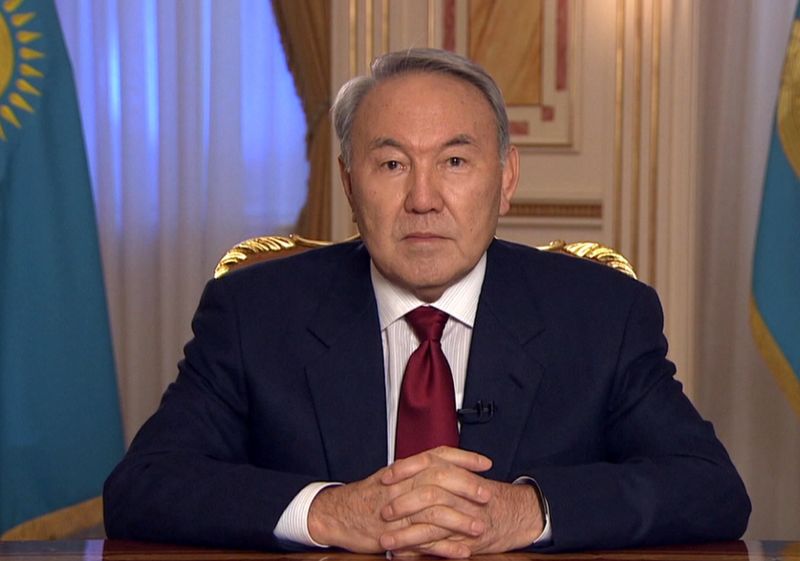 Назарбаев обратился в Конституционный Совет