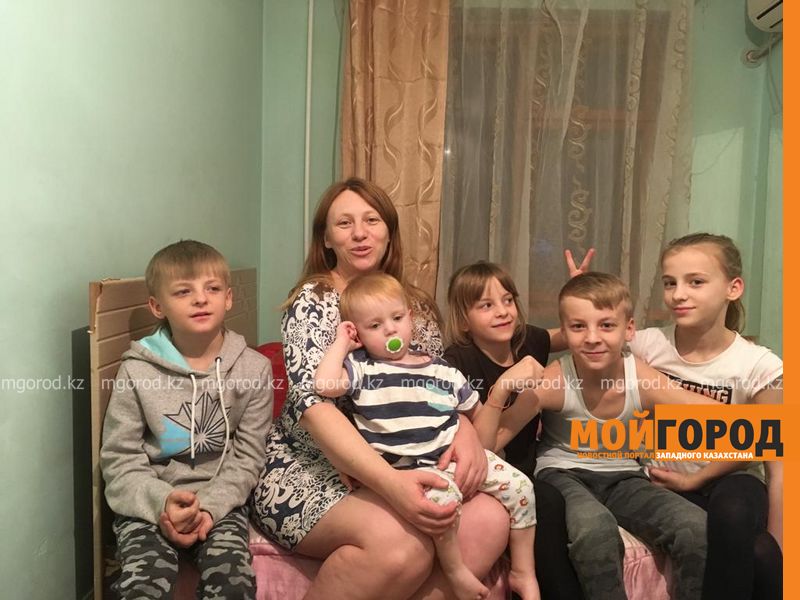 Многодетную семью детдомовцев в Актобе оштрафовали за детский шум