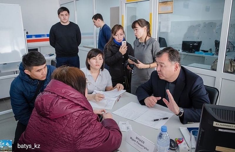 435 человек получили консультацию на «Открытом акимате» в Уральске