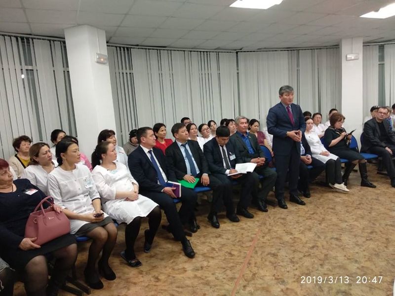 В этом году 10 молодых врачей обеспечат жильем в Бурлинском районе