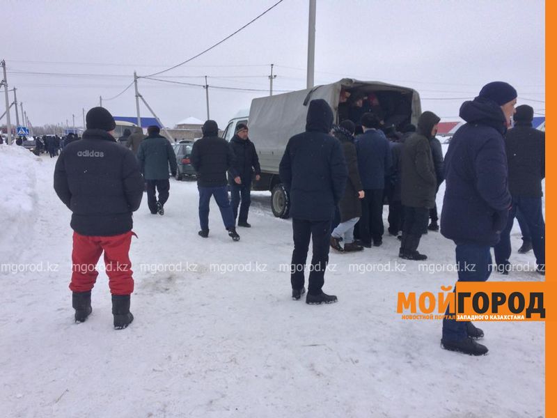 Похоронили девушку, погибшую в ДТП на трассе Уральск-Атырау
