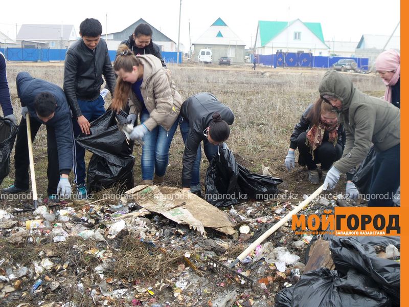 Орал қаласында сенбілікке 7 мыңнан астам адам қатысты