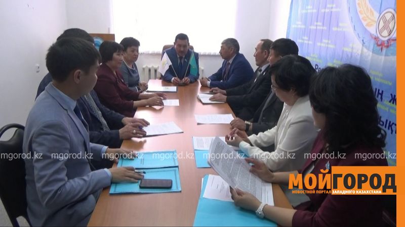 Депутаты Акжайыкского района обсудили социально-экономический прогресс