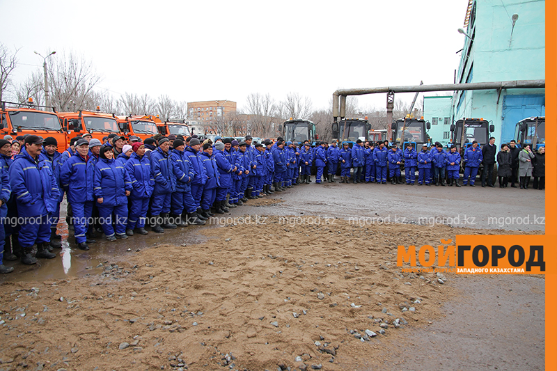 Аким ЗКО поблагодарил коммунальщиков за очистку города от снега