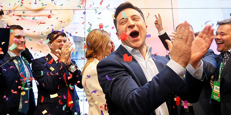 Зеленский побеждает на выборах президента Украины