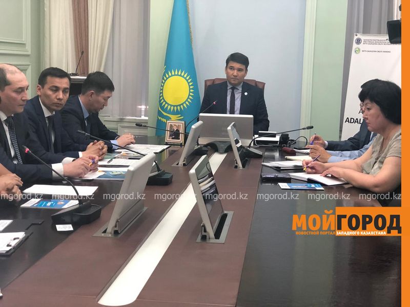 За 95 тысяч тенге продавались водительские удостоверения в ЗКО