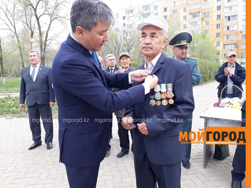 Аким Бурлинского района встретился с ветеранами Афганистана
