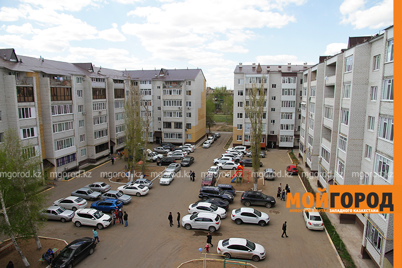 10 многодетных семей получили квартиры в Уральске