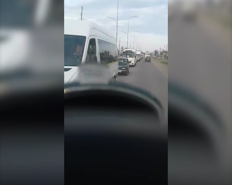 Часовые пробки в Аксае прокомментировал аким Бурлинского района (фото, видео)
